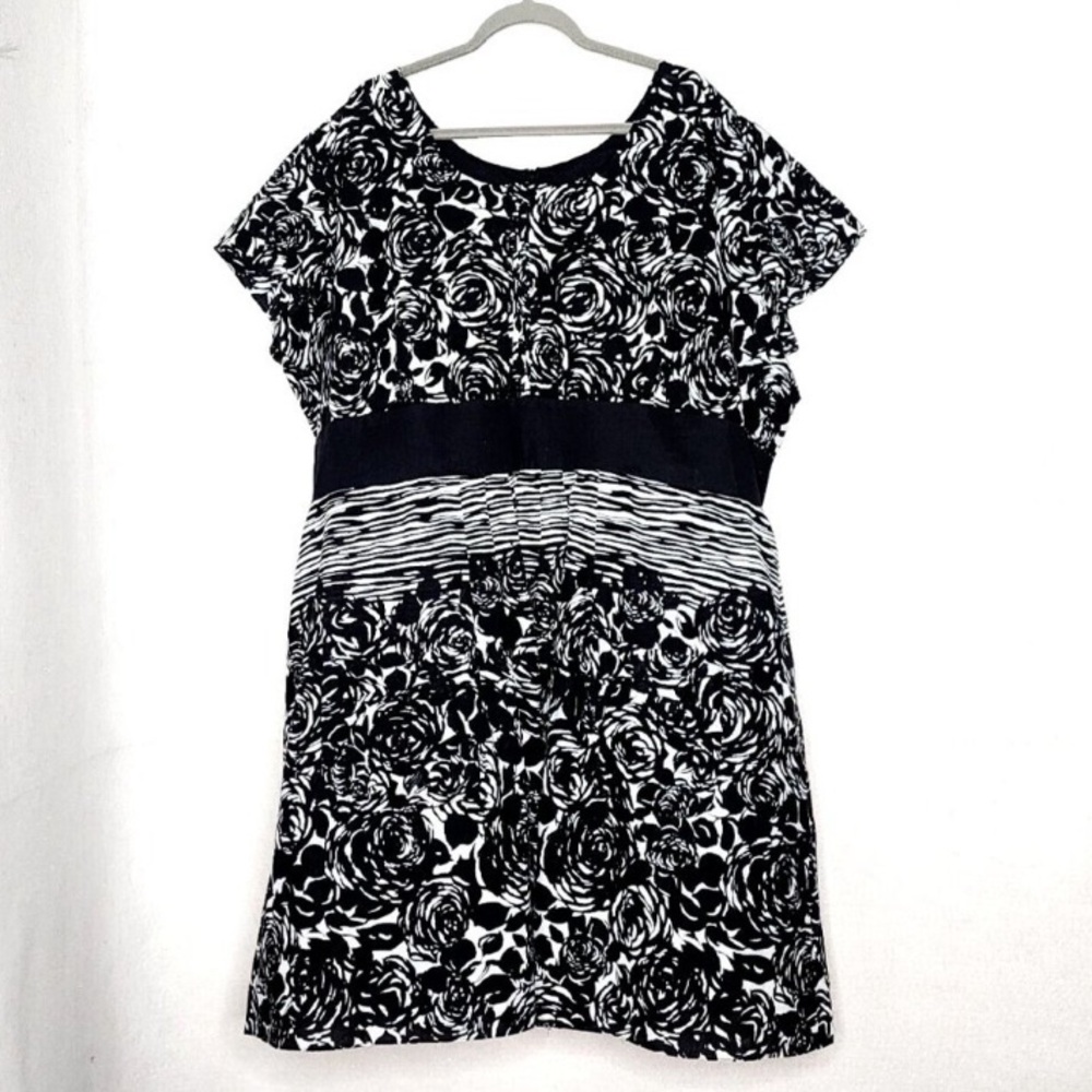 Lane Bryant Black White Floral Fit & Flare Dress 100% Cotton Cap Sleeve